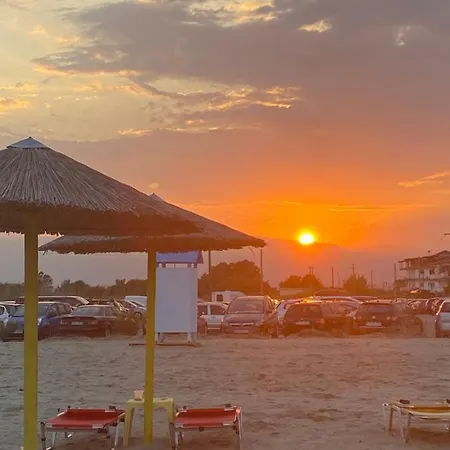 度假居 Royal Palace