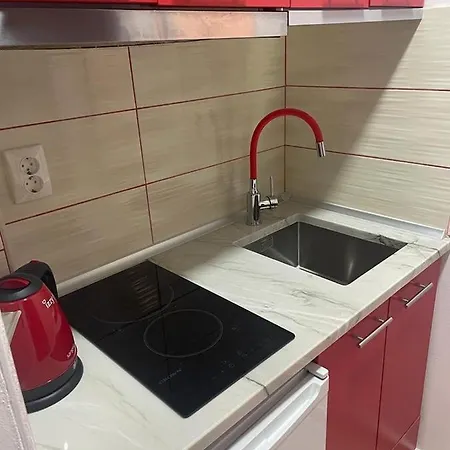 Royal Palace Olympiakí Aktí