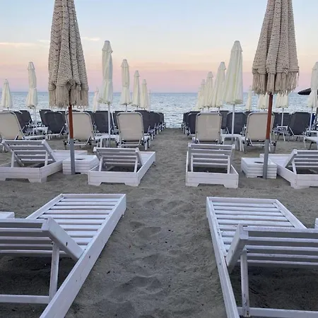 度假居 Royal Palace