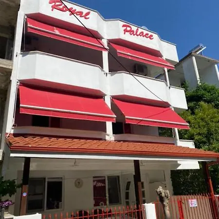 Royal Palace 度假居 *