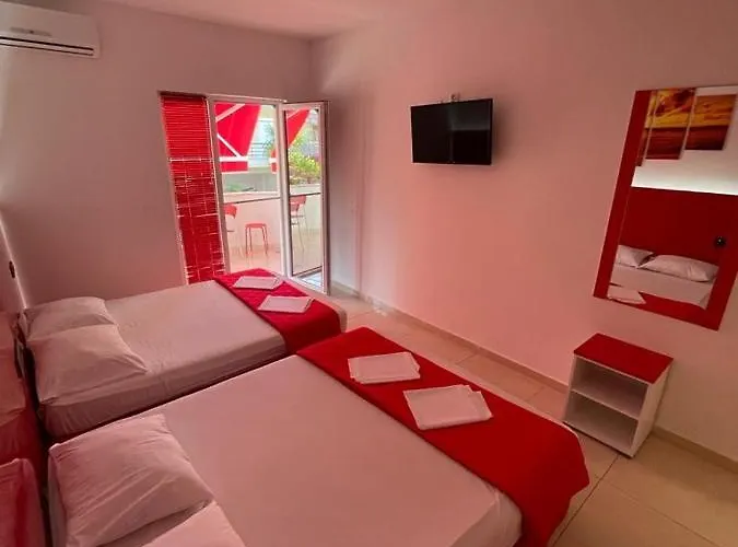 Royal Palace Tatil Evi Olympiakí Aktí