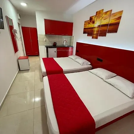 Royal Palace Nyaraló Olympiakí Aktí