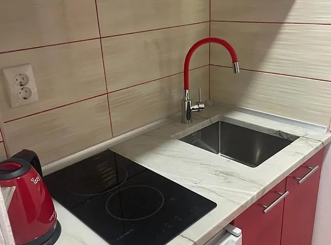 Royal Palace Olympiakí Aktí